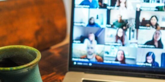 online-education-vs.-traditional-education