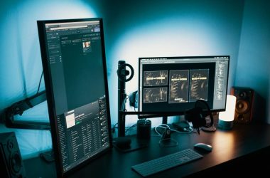 por-que-voce-nao-deve-desistir-de-se-tornar-um-desenvolvedor(a):-uma-jornada-de-codigo,cafe-e-memes.