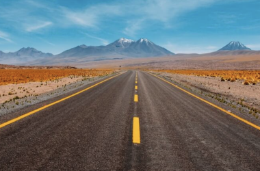 the-dangers-of-outsourcing-saas-development-vs-keeping-it-in-house