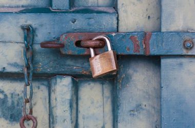 building-serverless-applications-with-aws-–-security