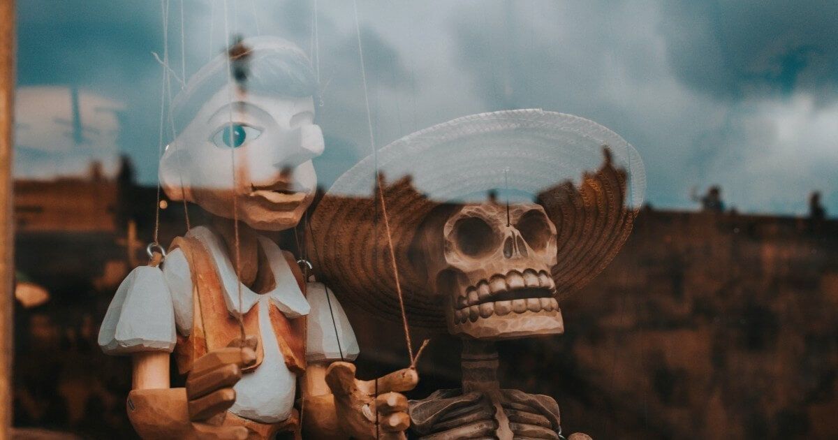 how-to-get-buy-in-from-key-stakeholders-by-bringing-personas-to-life