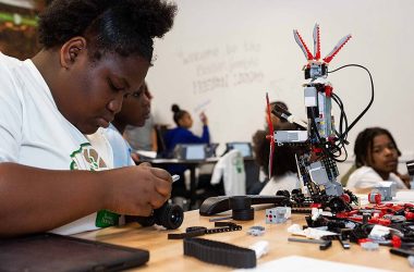 bridging-the-gender-gap:-solving-the-skilled-labor-shortage