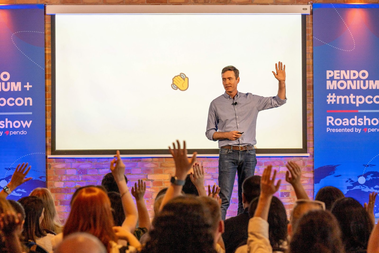 ai-and-product-strategy-–-andrew-martinez-fonts-(vp-product,-honeysales)