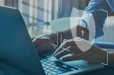 remote-workers,-beware:-5-cybersecurity-pitfalls-that-could-ruin-your-job-(and-how-to-avoid-them!)