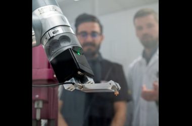 automated-solution-for-long-life-laser-modules-by-robot-colleague-at-laser-components