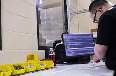 augmented-reality-system-aids-workers-with-disabilities