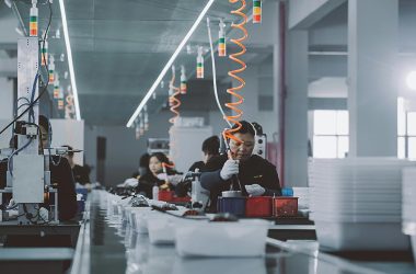 the-high-stakes-reality-of-supply-chain-vulnerabilities-in-manufacturing