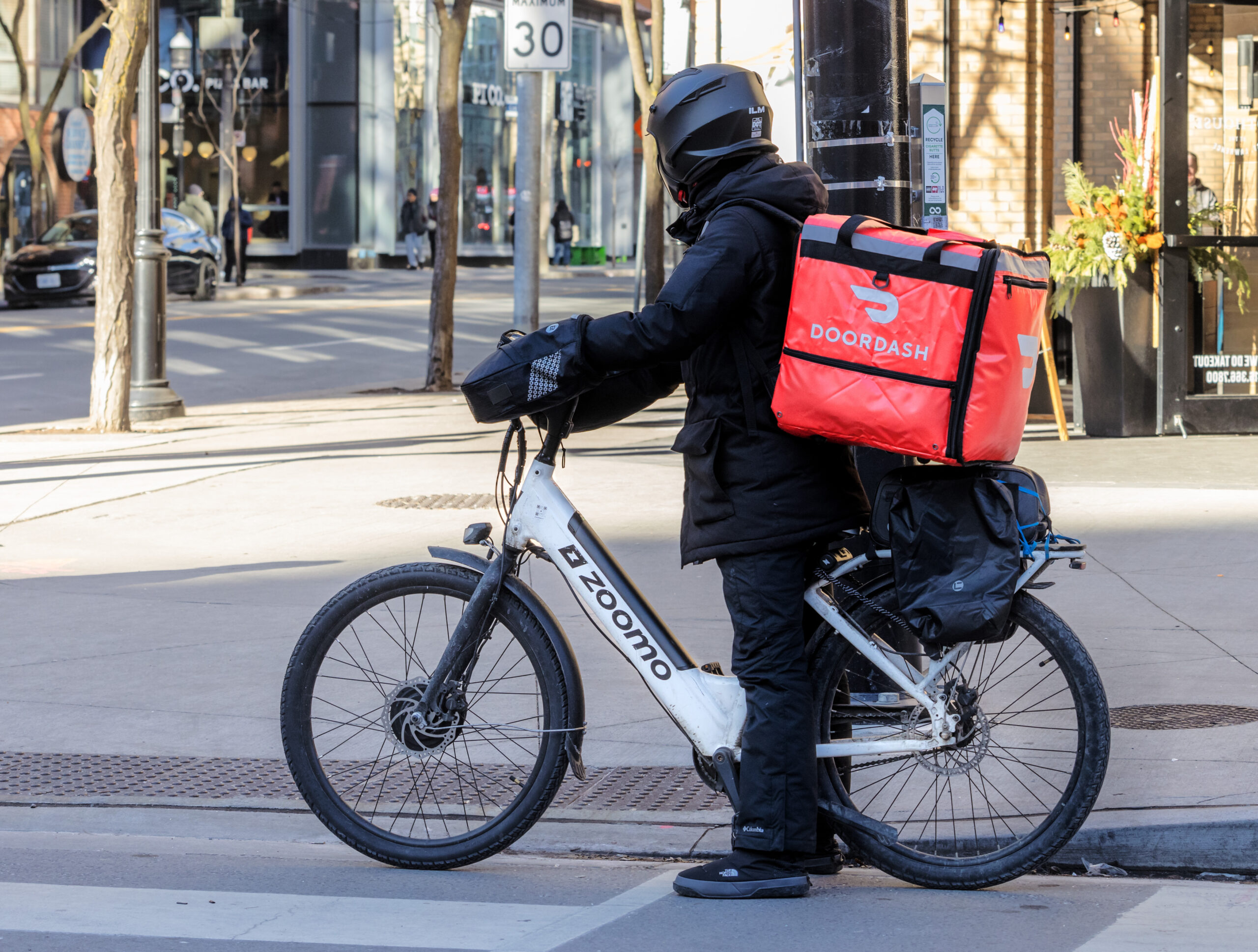 doordash-eats-deliveroo-while-openai-makes-its-biggest-buy:-this-week’s-news-roundup