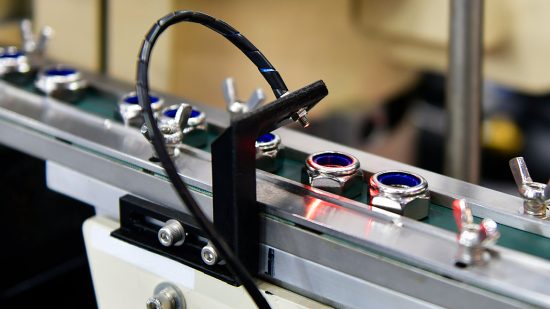 seeing-what-isn’t-there:-how-synthetic-data-is-re-wiring-machine-vision-for-quality