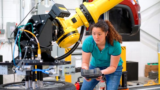 future-proofing-the-manufacturing-workforce:-the-role-of-industry-in-education